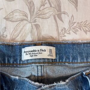 Abercrombie & Fitch Light Blue High-Rise Relaxed Jeans